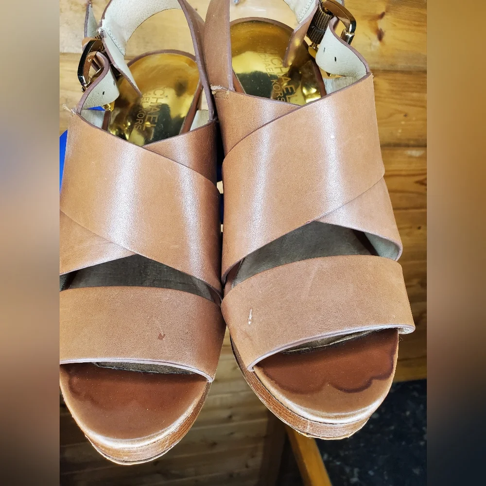 ❤️ Michael kors plataform high heels sedgwick slingback luggage leather …